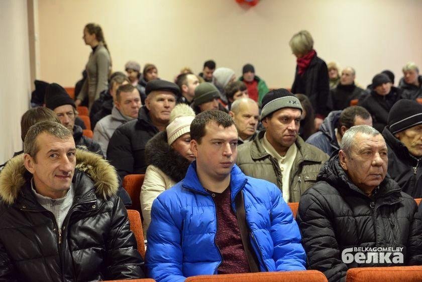 delkom40 predlag%E2%80%A6chivaemym obedom2 делком 40 отдел кадров телефон