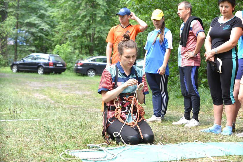 v-les-za-otkryti…pastu-dlya-slona12