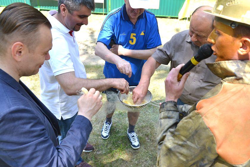 v-les-za-otkryti…pastu-dlya-slona56