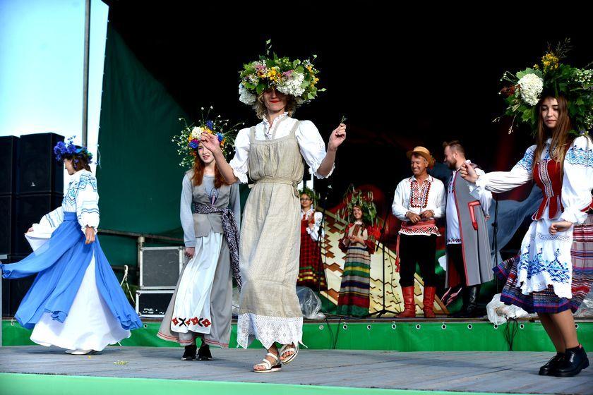 fotofakt-v-gomel…i-paparac-kvetku18