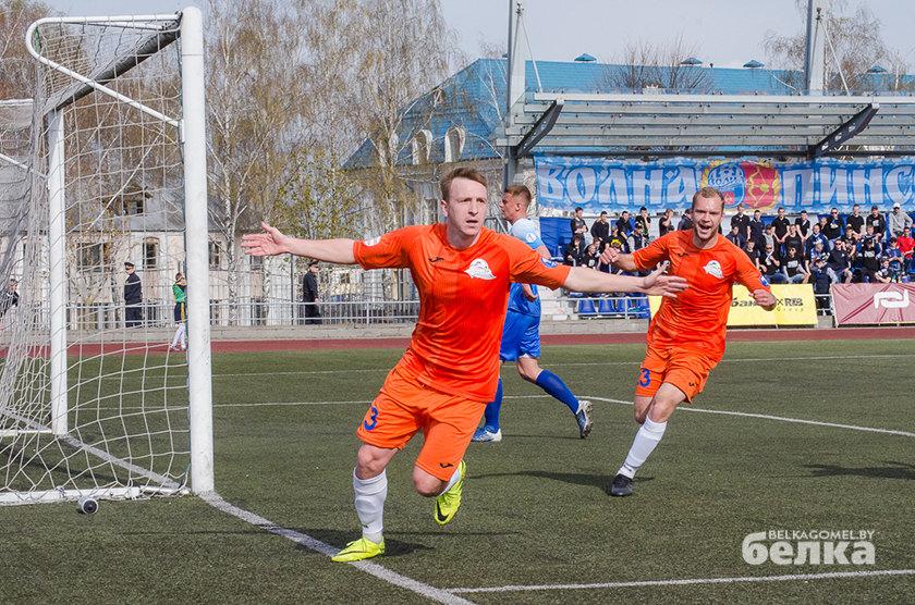 Volna_Lokomotiv_futbol3