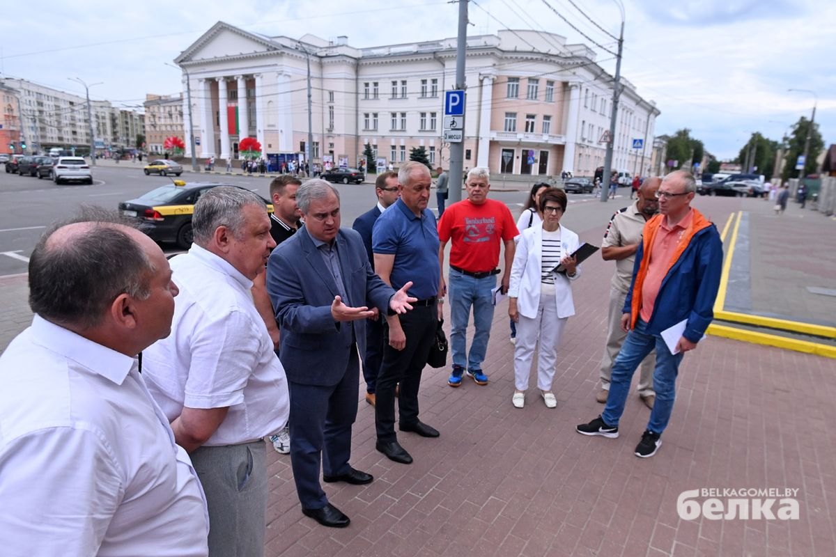 Вокзал, гостиницы, «ледовик». Мэр Гомеля проверил готовность города к Играм  СНГ