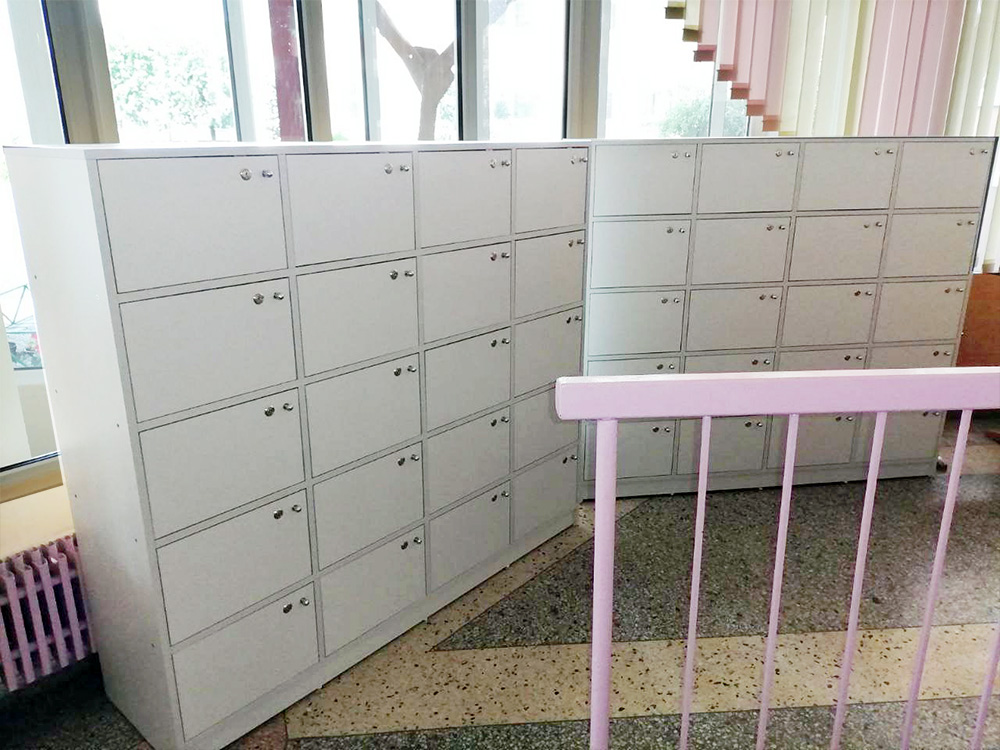 шкафы для хранения смартфонов