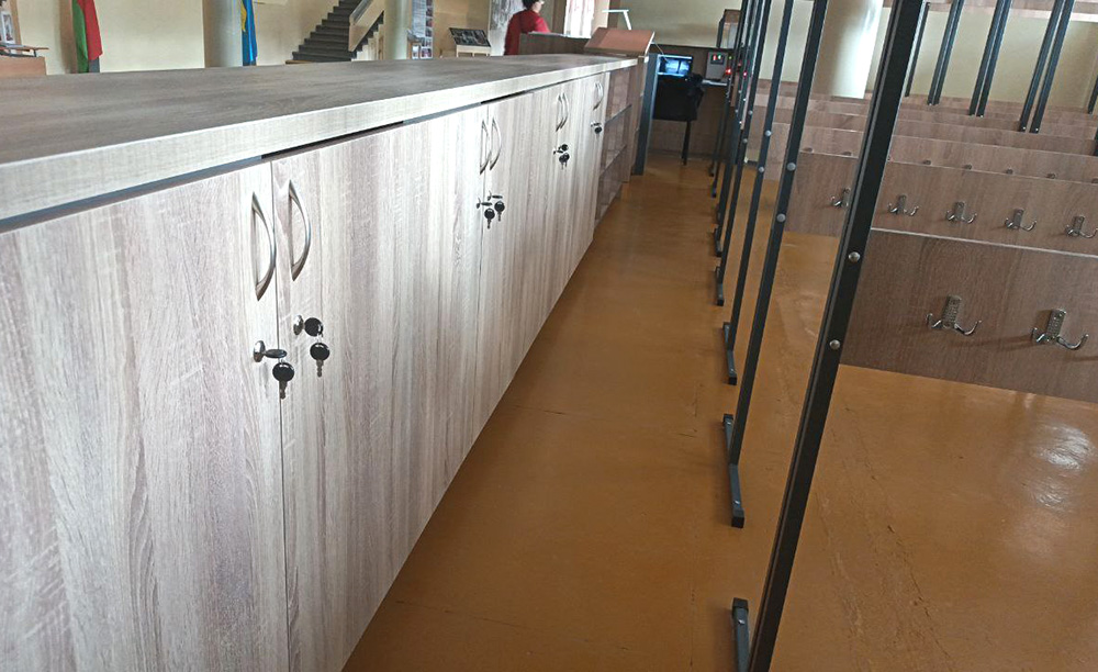 шкафы для хранения смартфонов