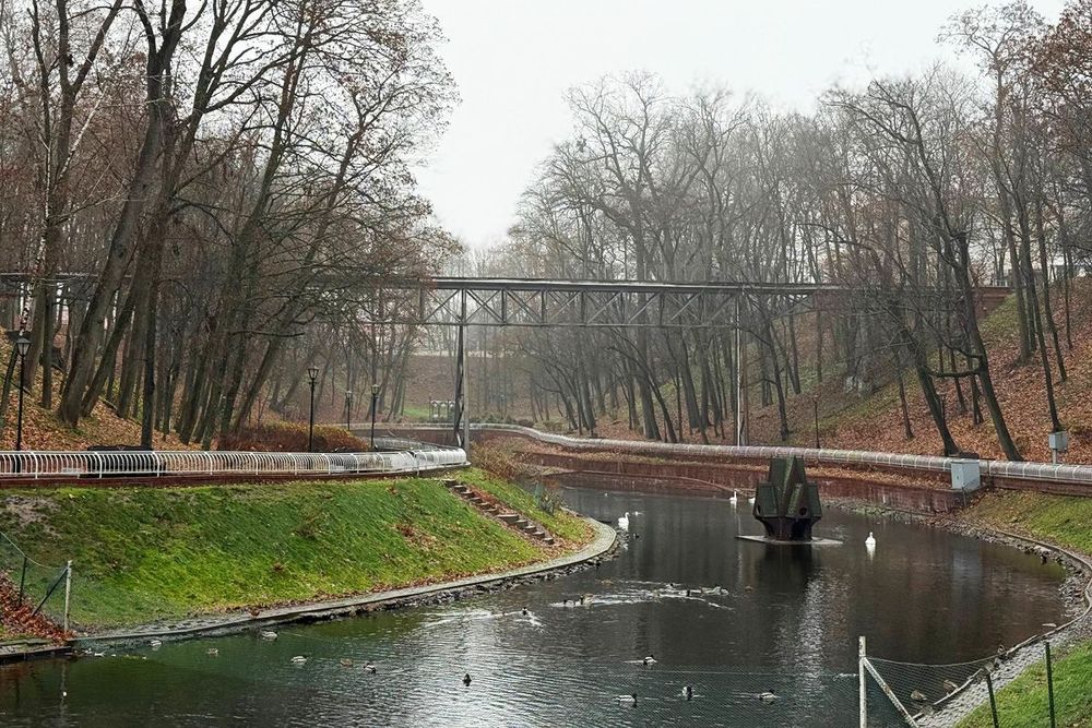 мост в гомельском парке