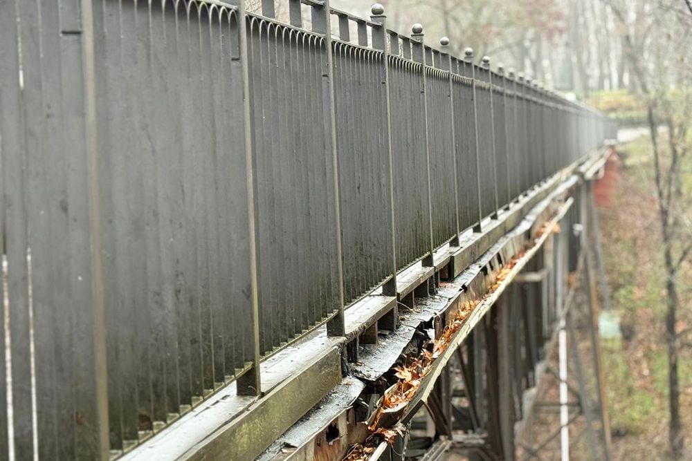 мост в гомельском парке